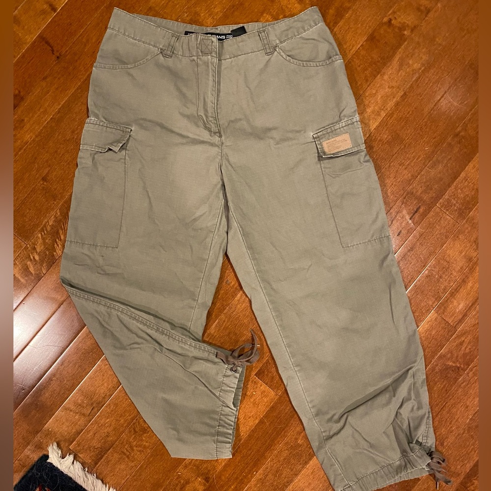 DKNY Jeans Cargo Pants, size 6